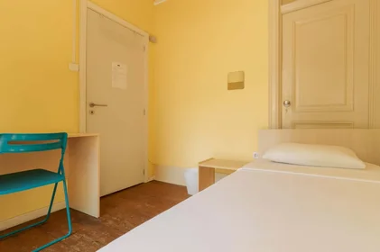 Habitación privada en Avenida 5 de Outubro 61, 1050-082 Lisboa, Portogallo, imagen 1 de 13