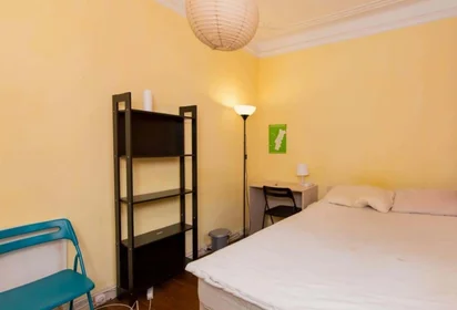 Habitación privada en Avenida 5 de Outubro 61, 1050-082 Lisboa, Portogallo, imagen 1 de 13