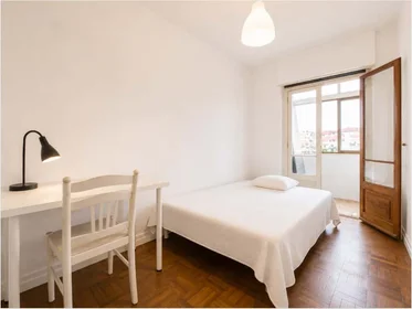 Private room at Travessa do Possolo 13, 1350-177 Lisboa, Portogallo, image 3 of 17