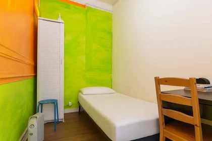 Habitación privada en Avenida 5 de Outubro 61, 1050-082 Lisboa, Portogallo, imagen 1 de 13