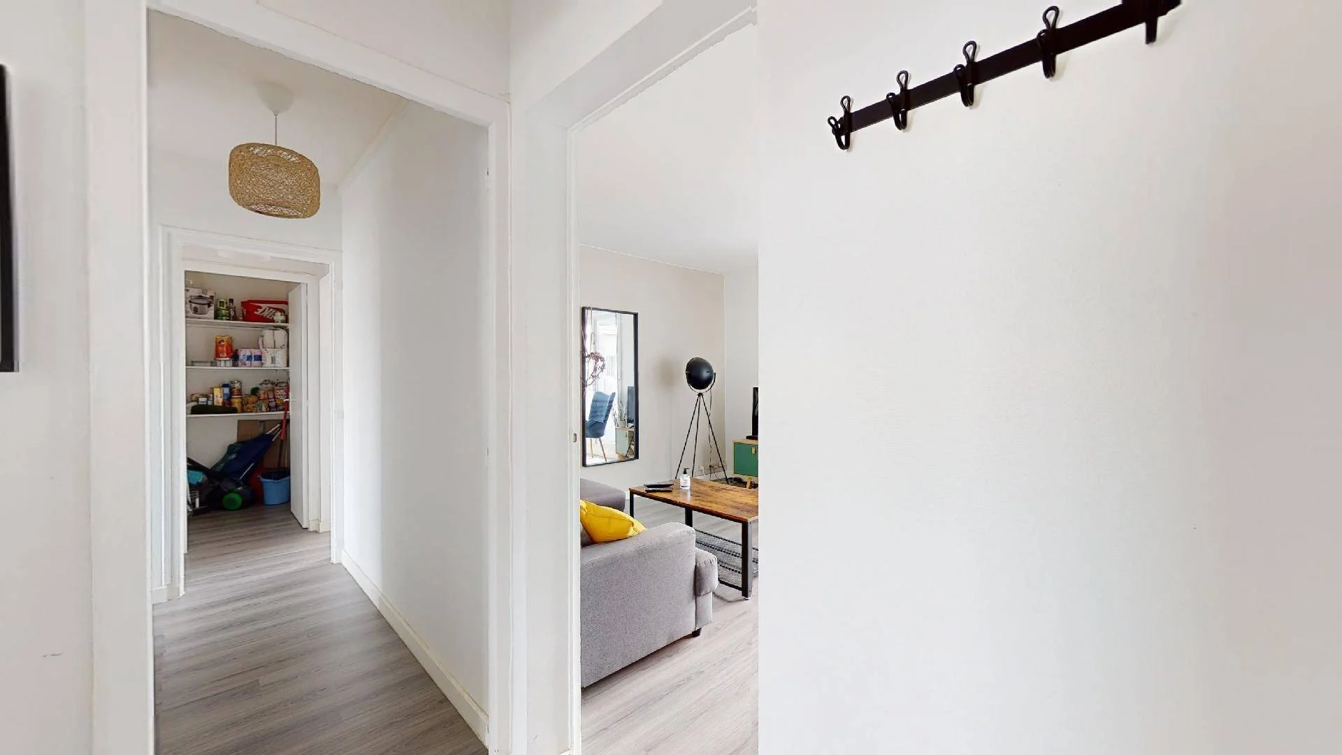 Chambre d'étudiant confortable et spacieuse dans 