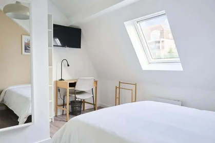 Private room at 88 Rue de Canteleu, 59000 Lille, France, image 1 of 10