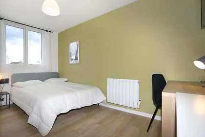 Chambre privée à 125 Rue de Paris, 35000 Rennes, France, image 1 de 9