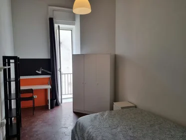 Habitación privada en Via Pietro Trinchera, San Lorenzo, imagen 1 de 10