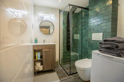 Evin tamamı konumu Kazinczy utca, 11 14 görüntüsü