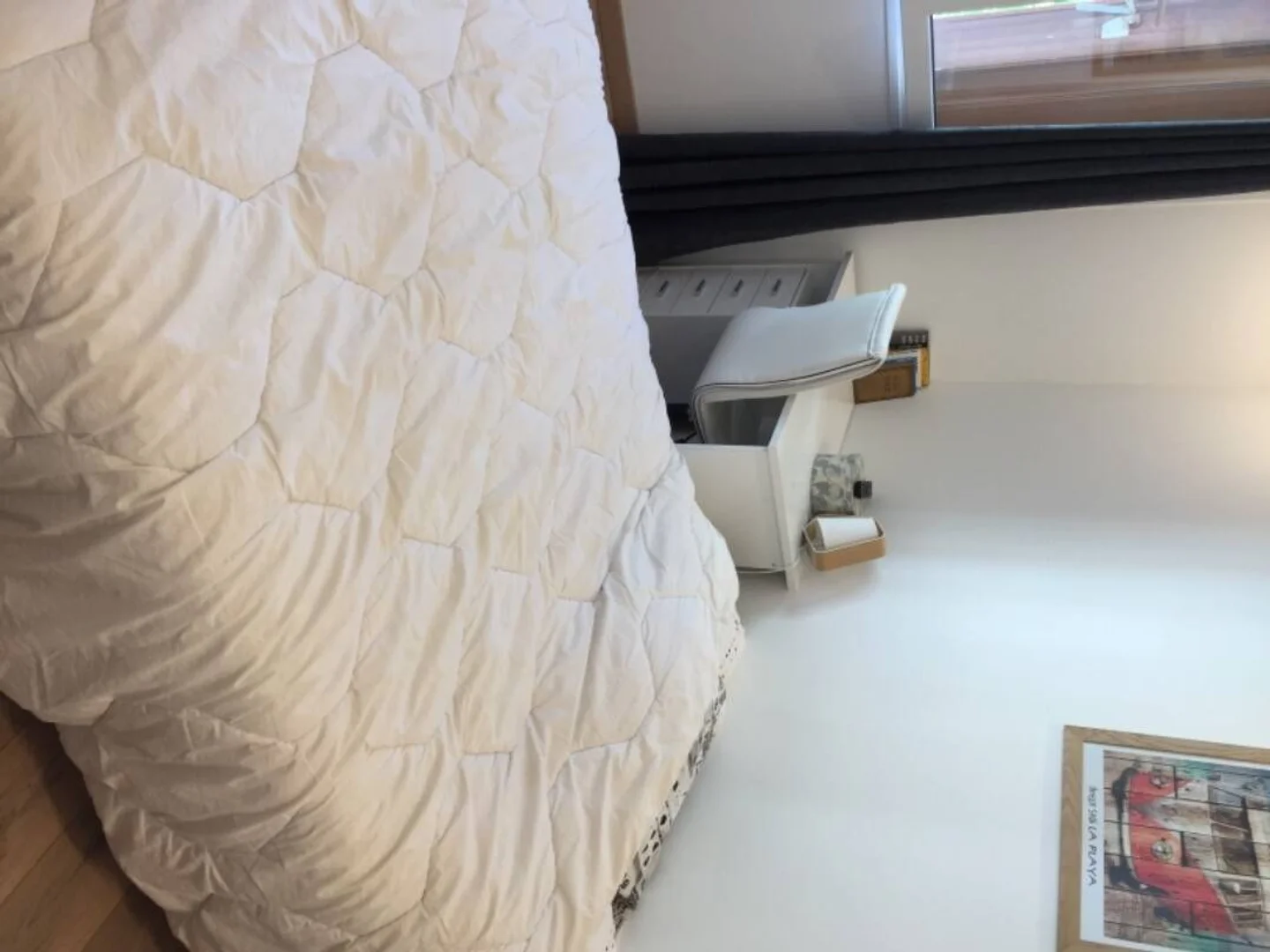 Student-friendly room in  with modern amenities
