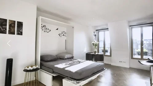 Evin tamamı konumu Avenue de Saint-Ouen, 8, 5 11 görüntüsü