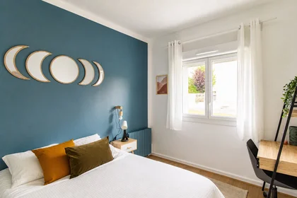 Quarto privado em 32 rue Ampere, imagem 1 de 7