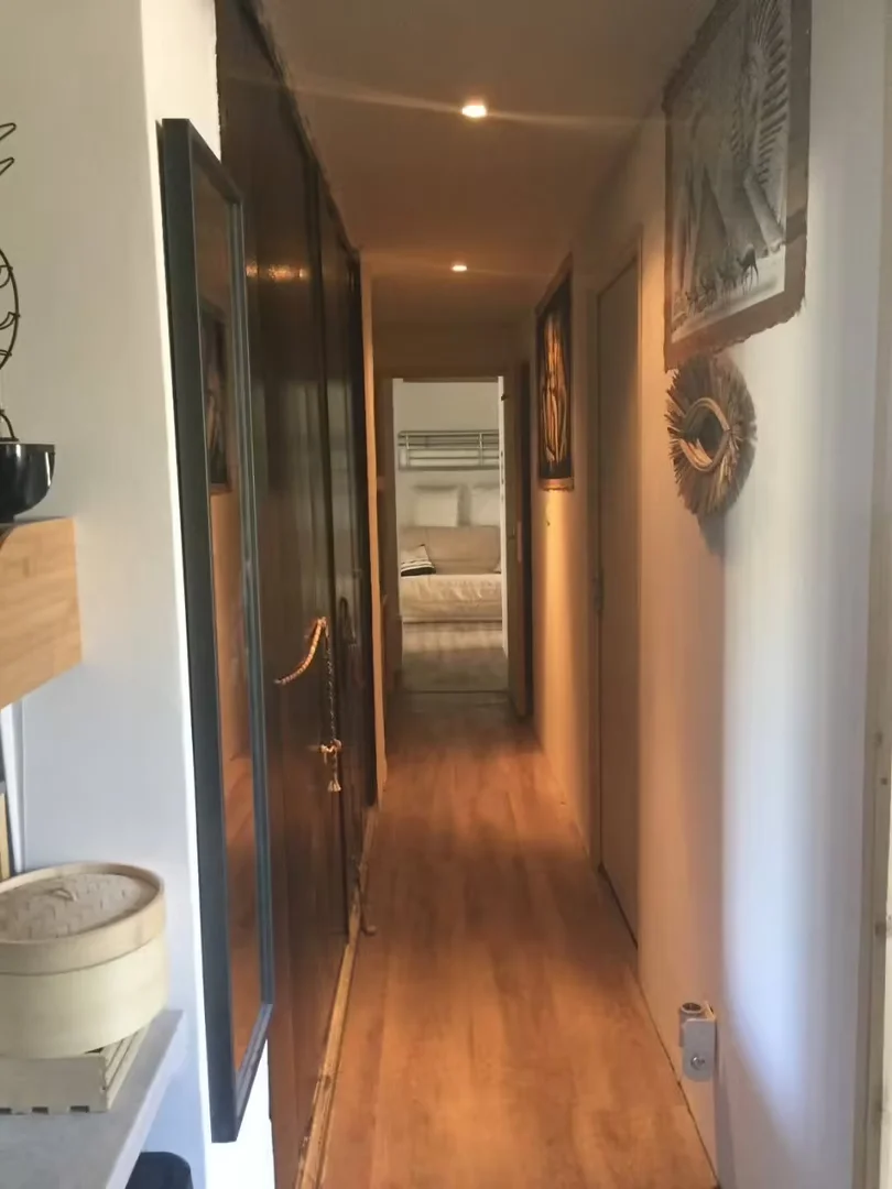 Chambre à louer dans un appartement d'étudiant à , entièrement meublée