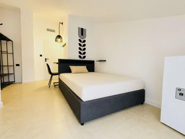 Habitación privada en Carrer de Don Quijote de la Mancha, imagen 1 de 10