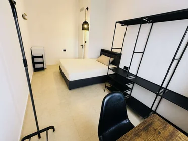 Habitación privada en Carrer de Don Quijote de la Mancha, imagen 1 de 10
