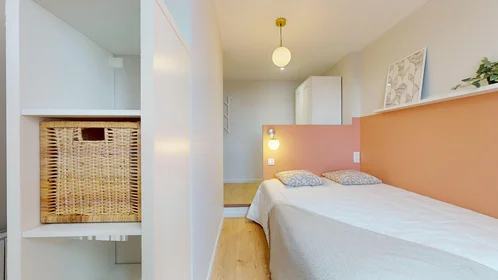 Chambre privée à 95 Emile Decorps, image 18 de 20