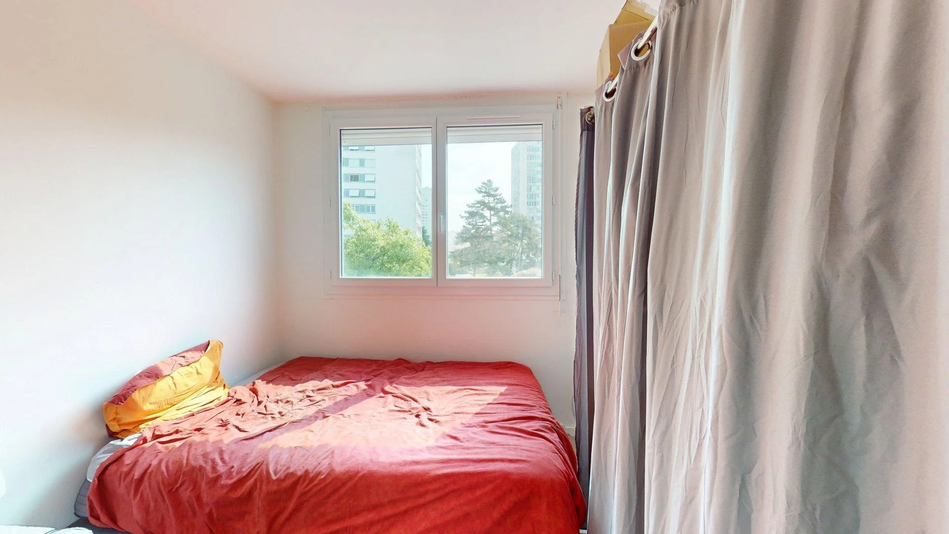 Quarto acolhedor para estudantes disponível em 