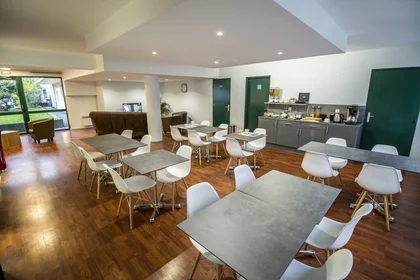 Chambre privée en résidence à Reims, 51100, image 9 de 12