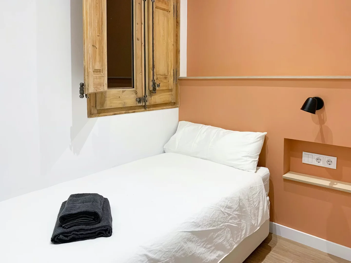 Chambre d'étudiant fonctionnelle parfaite pour étudier dans 