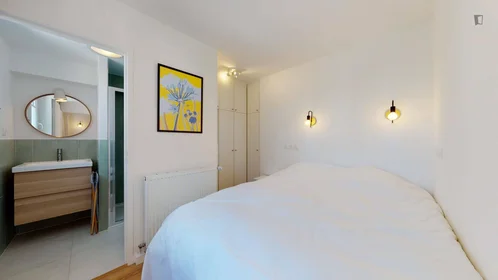 Quarto privado em rue du Clos des Ermites, imagem 1 de 10