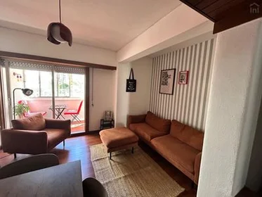 Habitación privada en Campo Pequeno - Avenida Óscar Monteiro Torres, 20, imagen 6 de 27
