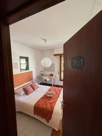 Habitación privada en Campo Pequeno - Avenida Óscar Monteiro Torres, 20, imagen 23 de 27