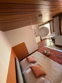 Habitación privada en Campo Pequeno - Avenida Óscar Monteiro Torres, 20, imagen 26 de 28
