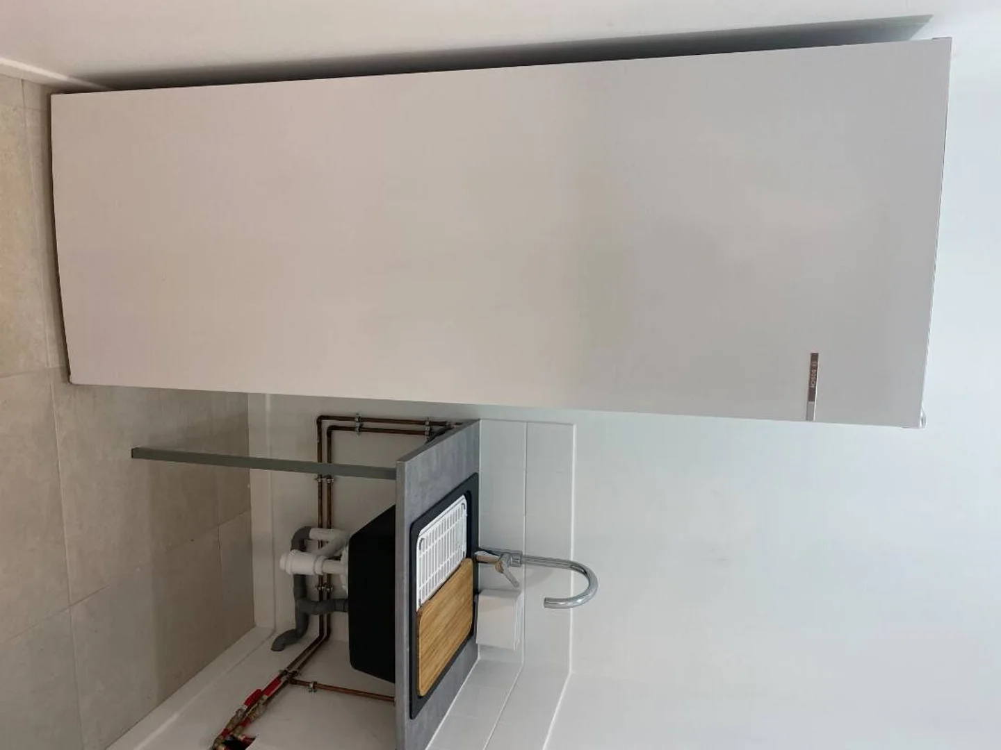 Quarto para alugar em apartamento de estudantes em , totalmente mobilado