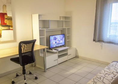 Perpignan de ortak bir dairede kiralık oda