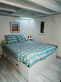 Private room at La rochelle, 17000, image 1 of 6