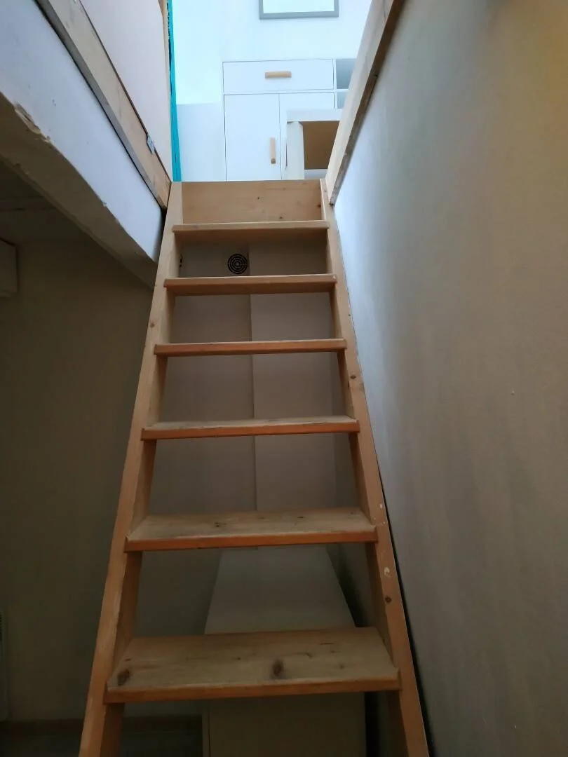 Economical student room with convenient location in 