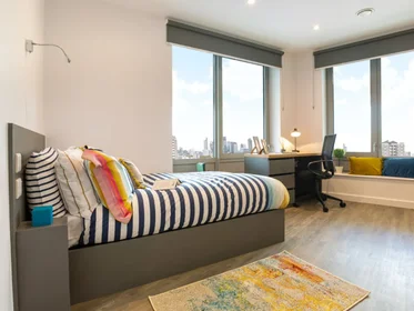 Habitación privada en residencia en 78 Rolls Rd, London SE1 5DU, United Kingdom, imagen 20 de 33