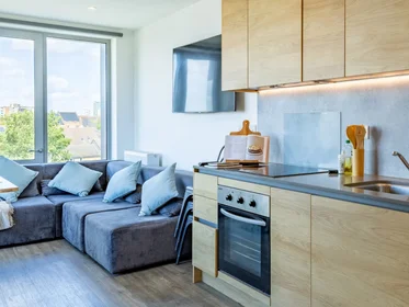 Habitación privada en residencia en 78 Rolls Rd, London SE1 5DU, United Kingdom, imagen 21 de 33