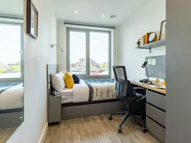 Habitación privada en residencia en 78 Rolls Rd, London SE1 5DU, United Kingdom, imagen 8 de 33