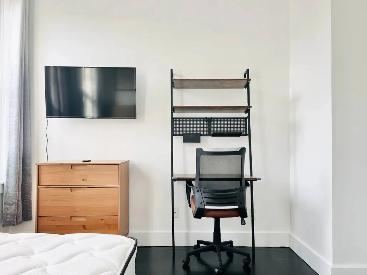 105 weirfield Street, 3FL, Bushwick, Brooklyn, NY, 11221