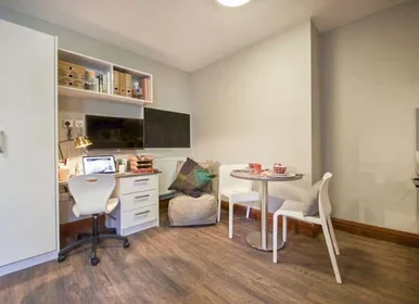 Estúdio em residência em 10 Halsmere Rd, London SE5 9LN, United Kingdom, imagem 11 de 20