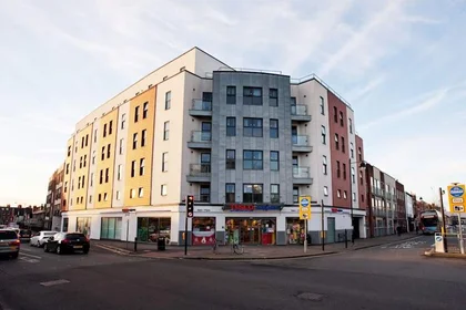 Studio in residence at 10 Crown Street, Reading, RG1 2SE, image 28 of 29