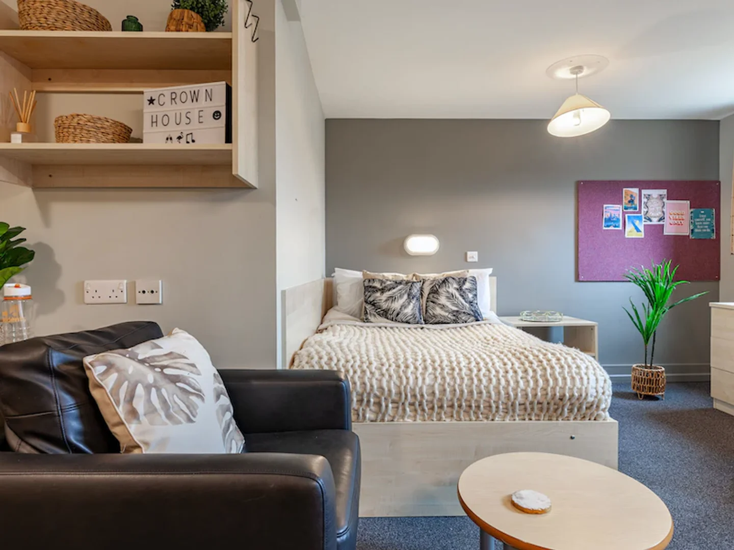 Fully equipped studio flat for students in 