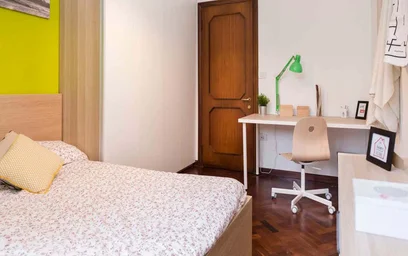 Chambre privée à Viale Giovanni Vicini, 20, 40134 Bologna BO, Italy, image 5 de 32