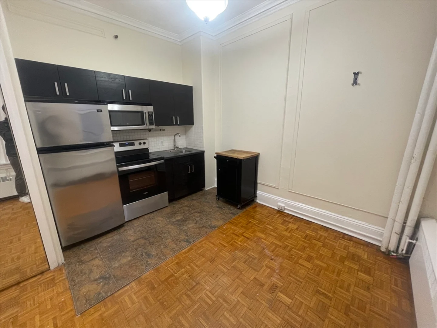 Convenient studio apartment for student living in 