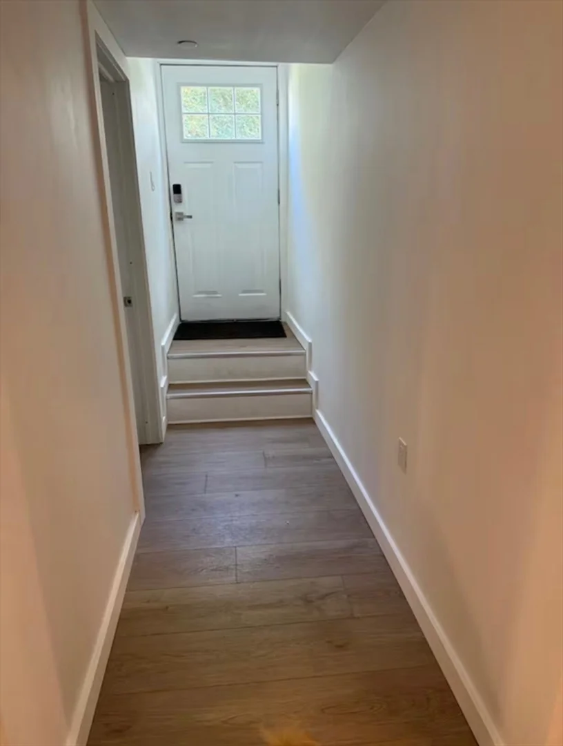4, Westville, Unit r, Roxbury, Boston, MA, 02119