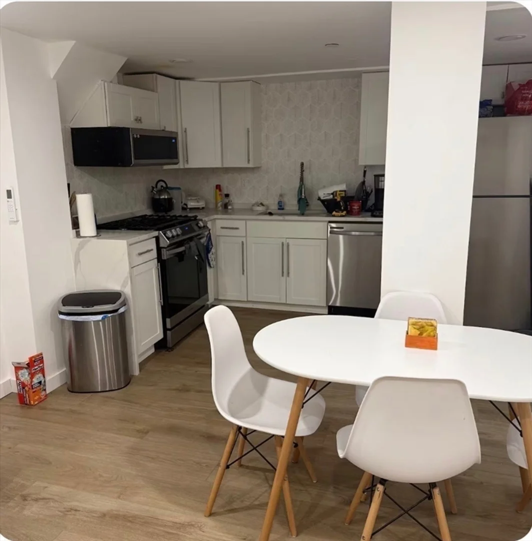 4, Westville, Unit r, Roxbury, Boston, MA, 02119