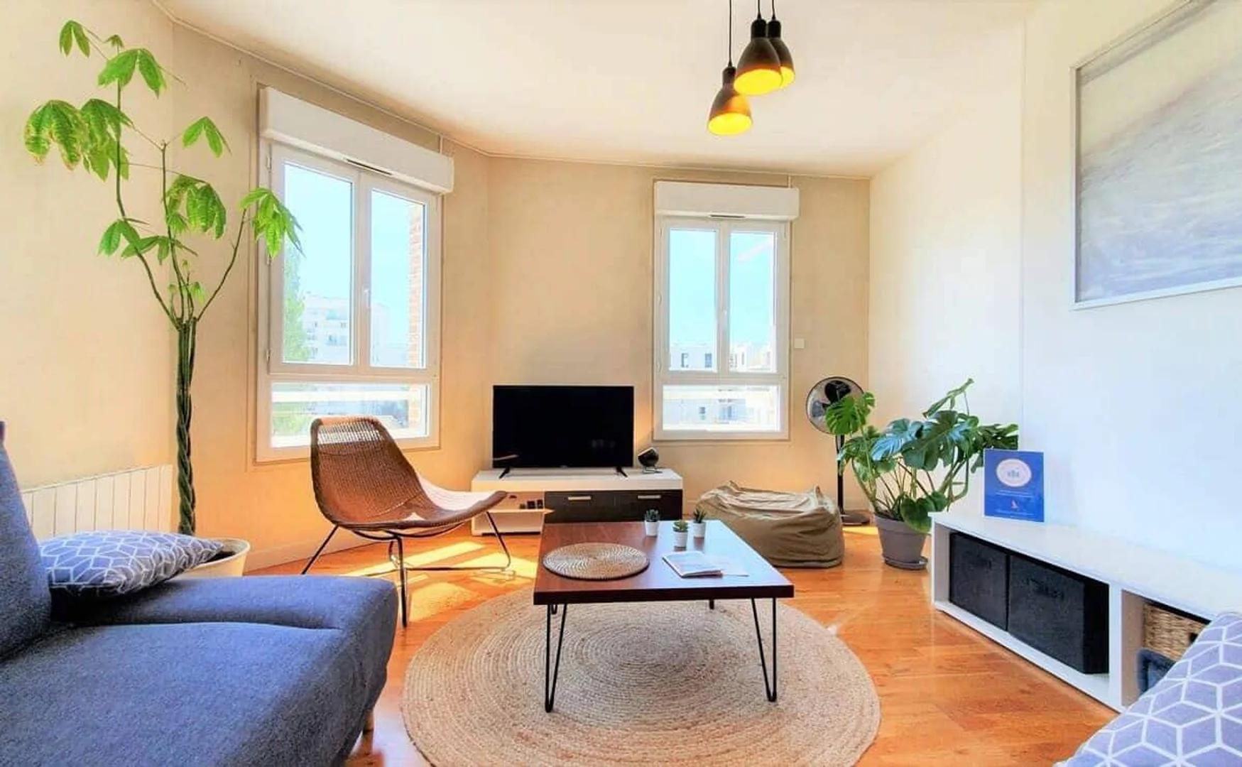 Comfortable and spacious student room in 