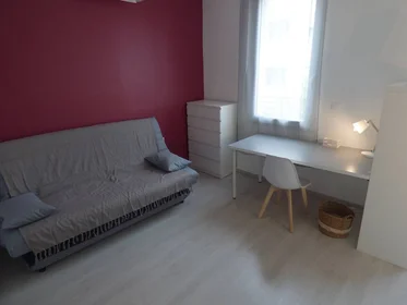 Özel oda konumu Avignon, 84000, 4 48 görüntüsü