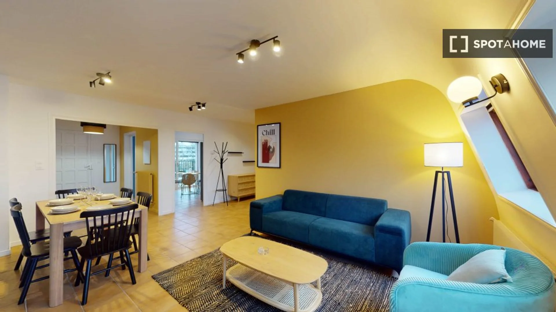 Room for rent in student apartment in , fully furnished