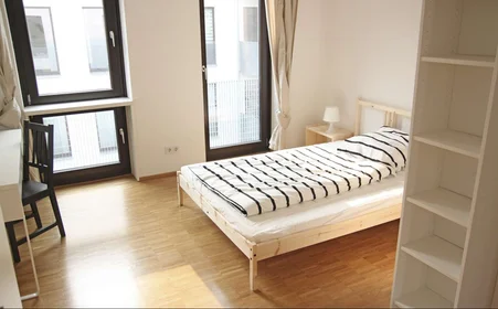 Privatzimmer in der Schellerdamm, bild 1 von 10