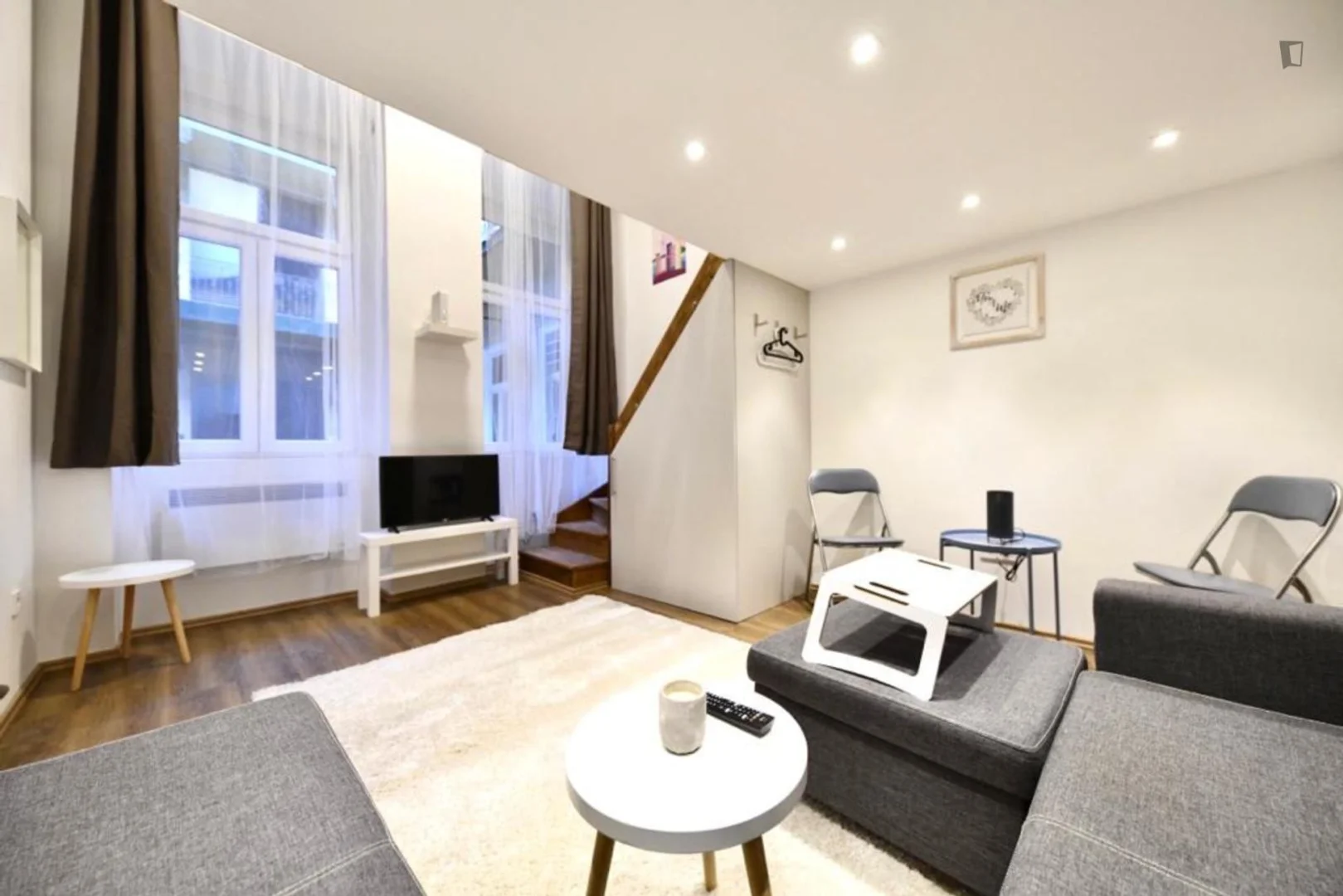 Erschwingliche Studiowohnung mit wesentlicher Ausstattung in 