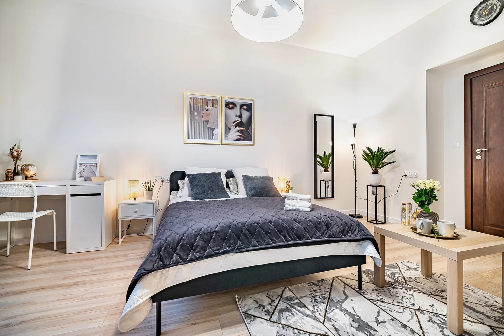 Quarto de estudante económico com localização conveniente em 