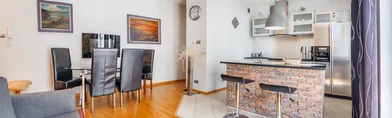 Logement entier à Stefana Okrzei 12, image 1 de 10
