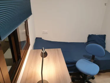 Habitación privada en Calle Santiago Apóstol, imagen 1 de 10