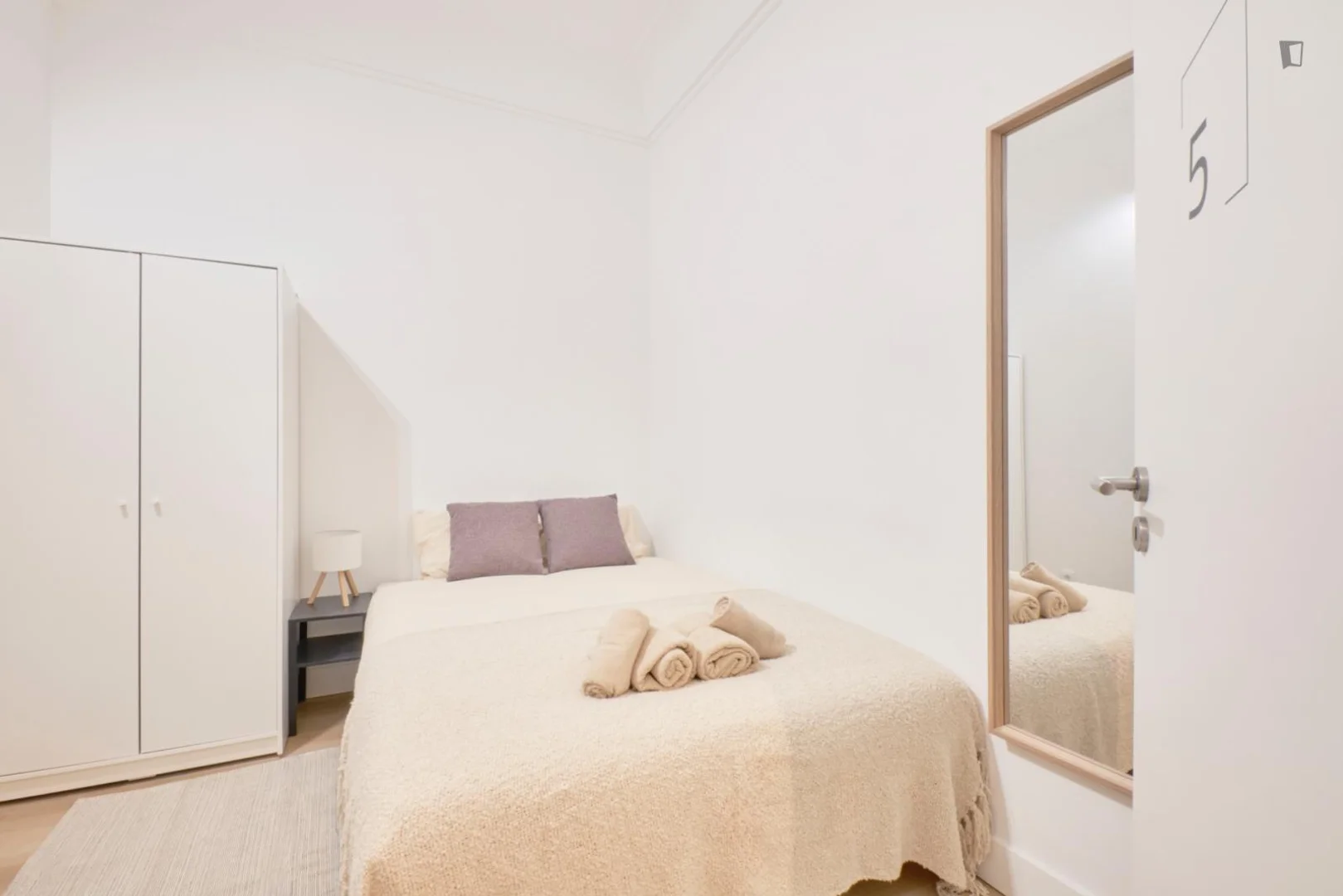 Chambre d'étudiant confortable et spacieuse dans 