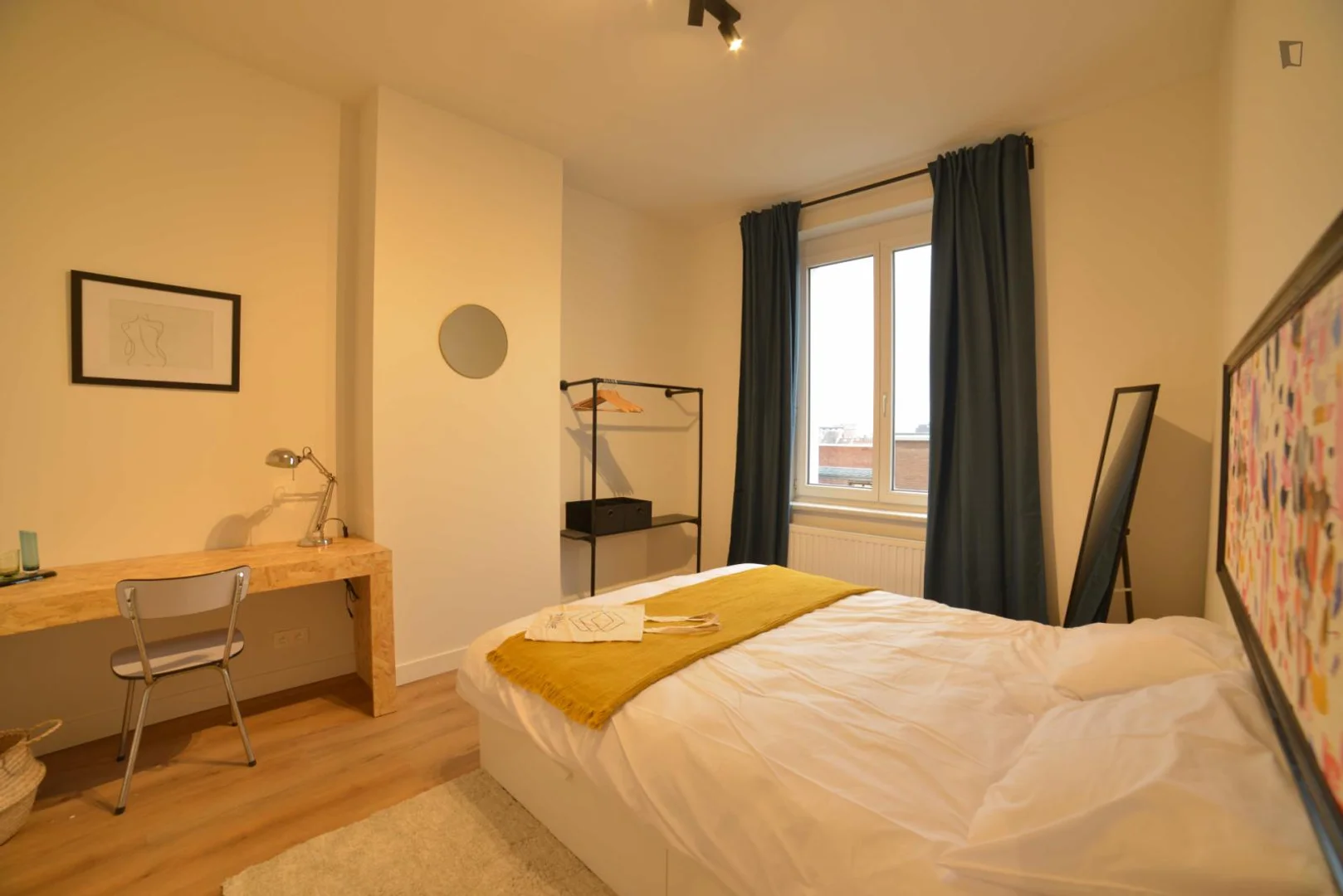 Budget-friendly student room close to campus in 