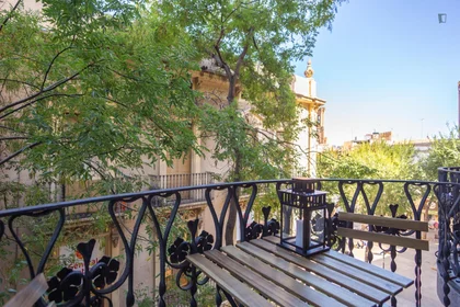 Prywatny pokój Carrer de Pons i Gallarza, obraz 12 27
