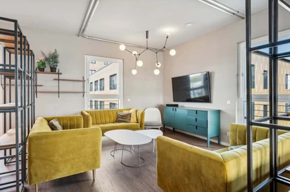 Private room at Klara-Franke-Straße 24-28, Berlin. Germany, image 14 of 23